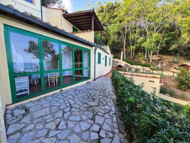 Villa Le Sprizze A Bordo Del Mare - Goelba Marciana Marina  Exterior photo